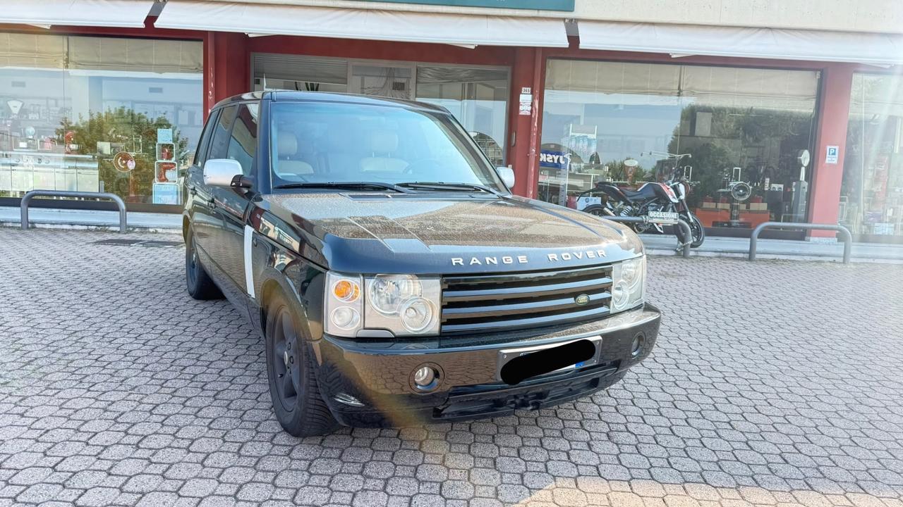 LAND ROVER VOGUE 3.0 TD6