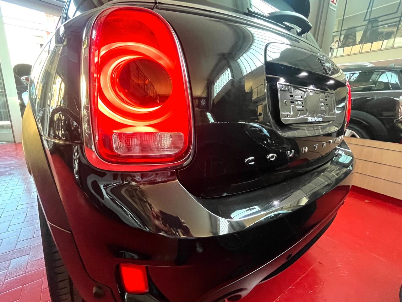 MINI COOPER SD COUNTRYMAN 2.0 BUSINESS AUTOMATICA NAVI CERCHI 19 XENO