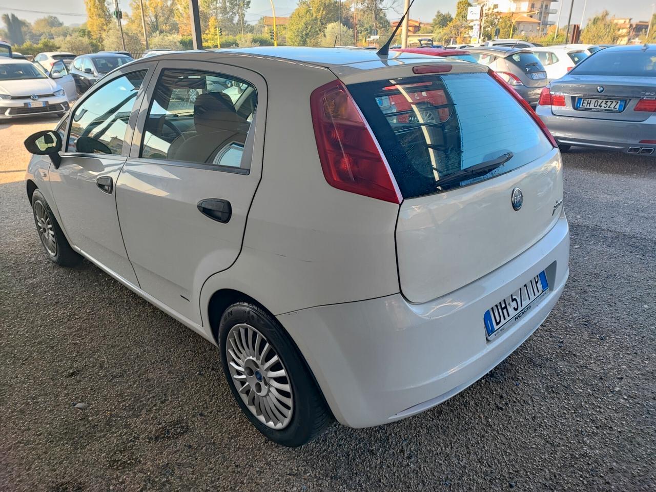 Fiat Punto 1.3 MJT 16V 5p. 4p.ti Active Van AUTOCARRO