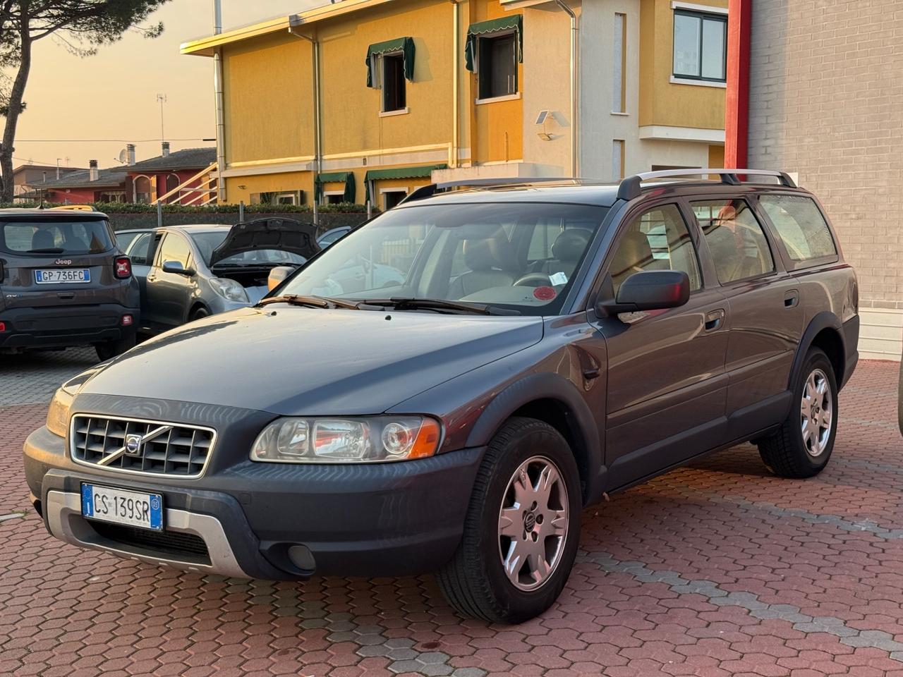 Volvo V70/XC70 V70 2.4 D5 20V cat AWD Momentum