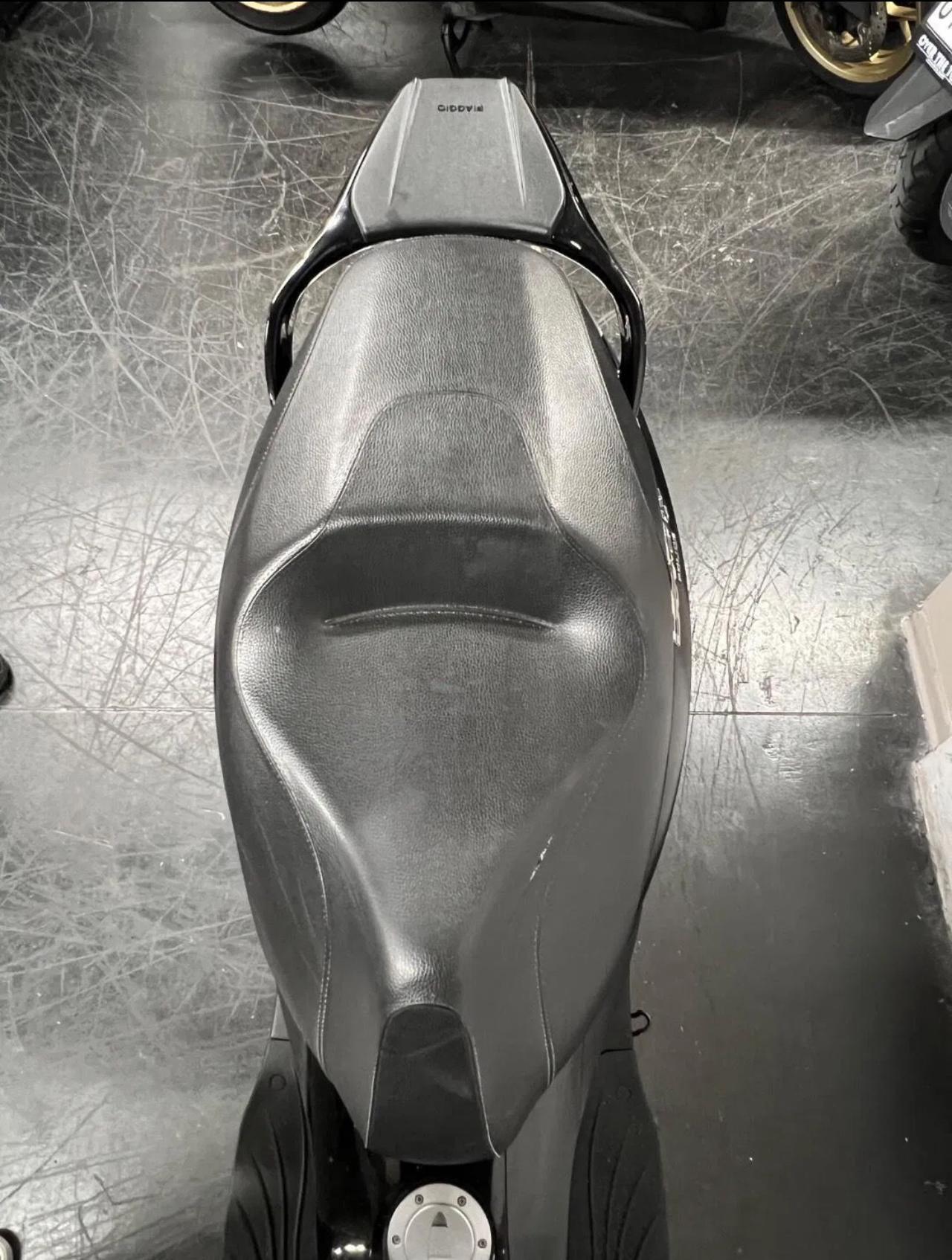 Piaggio Beverly 300 i.e. Police