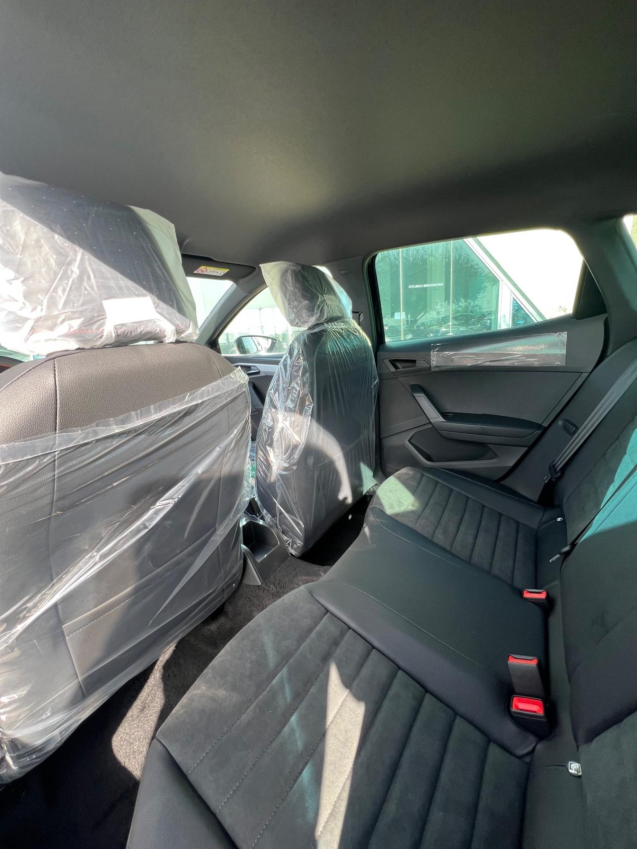 Seat Ibiza 1.0 EcoTSI 115 CV 5 porte FR possibilità noleggio no scoring