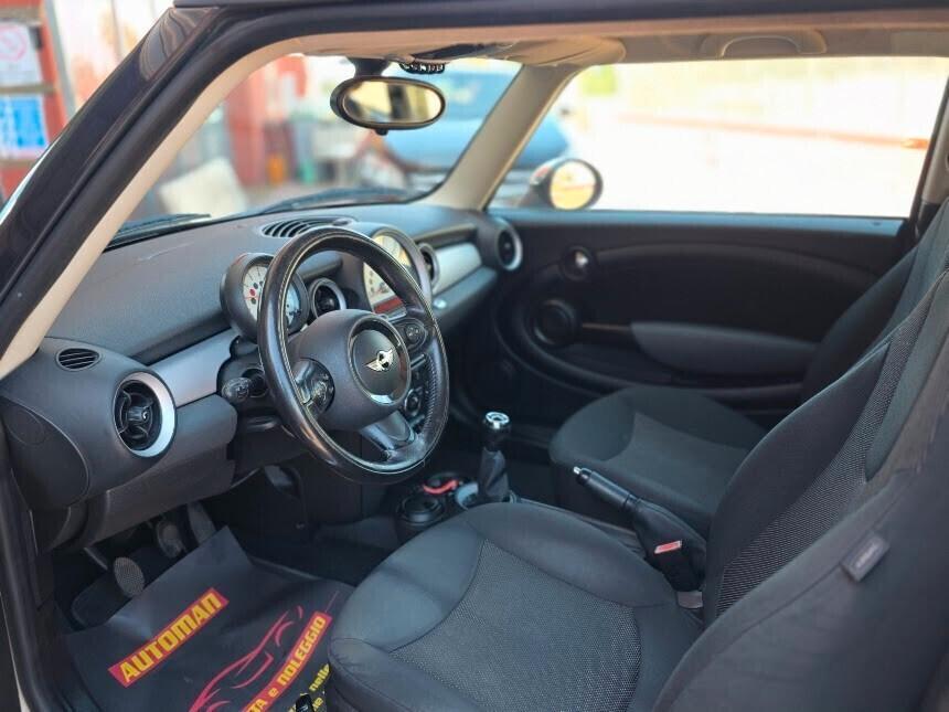 Mini Mini 1.6 16V Cooper D