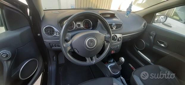 Renault clio benzina 1.2 ok patentati