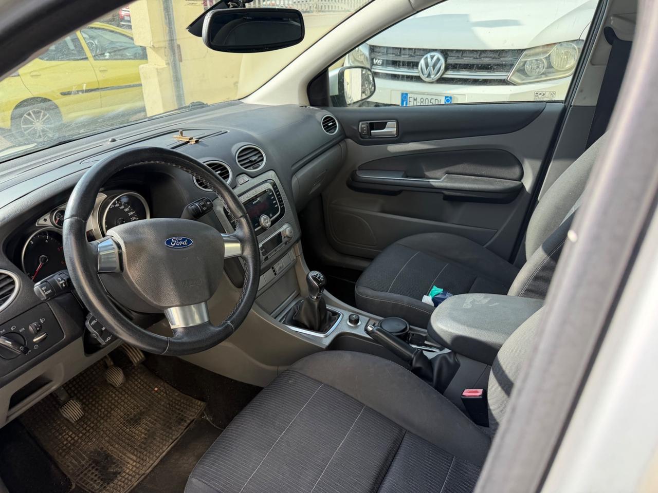 Ford Focus 1.6 diesel 2009 5 porte berlina