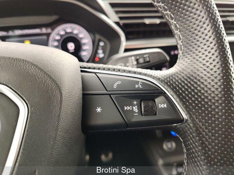 Audi Q3 Q3 35 TDI S tronic Identity Black