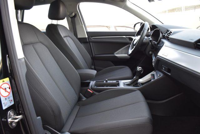 AUDI Q3 35 TDI S tronic Business Advanced