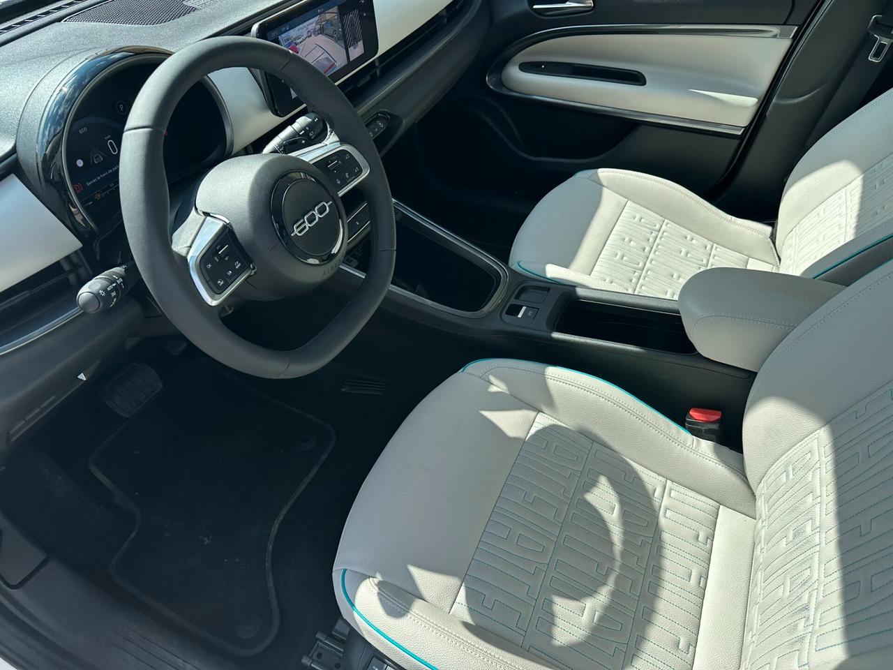 Fiat 600 Hybrid 110 CV DCT MHEV La Prima