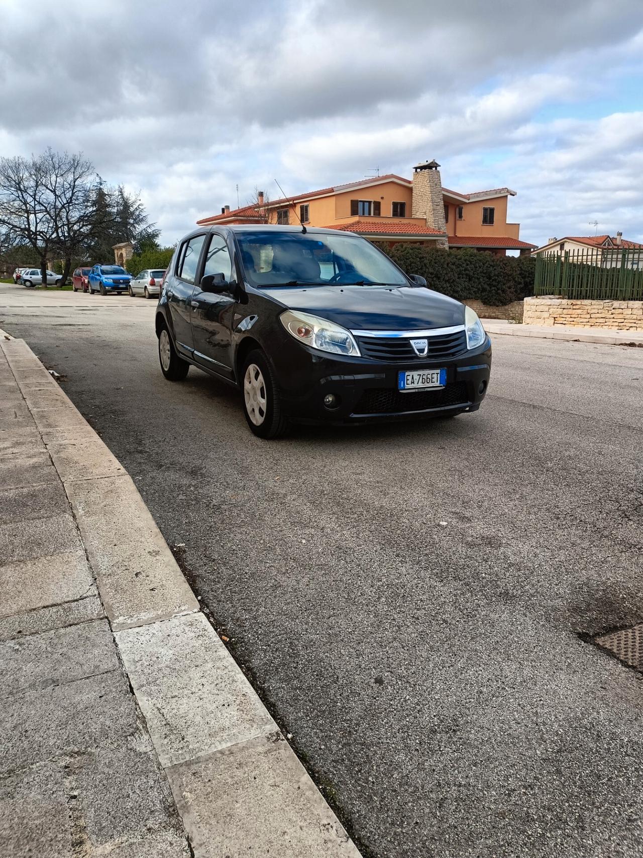 Dacia Sandero 1.4 8V GPL Lauréate ok neopatentati