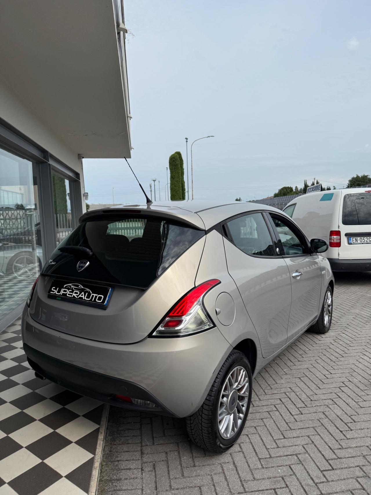Lancia Ypsilon 1.2 69 CV 5 porte GPL Ecochic Gold