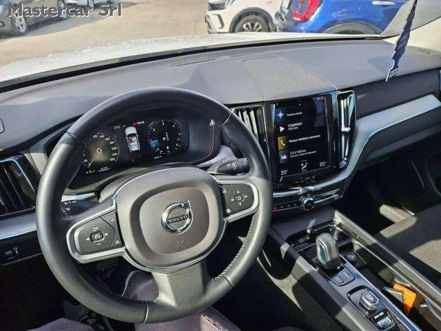 VOLVO XC60 XC60 II 2018 2.0 b4 Momentum Pro awd auto -GE944CR