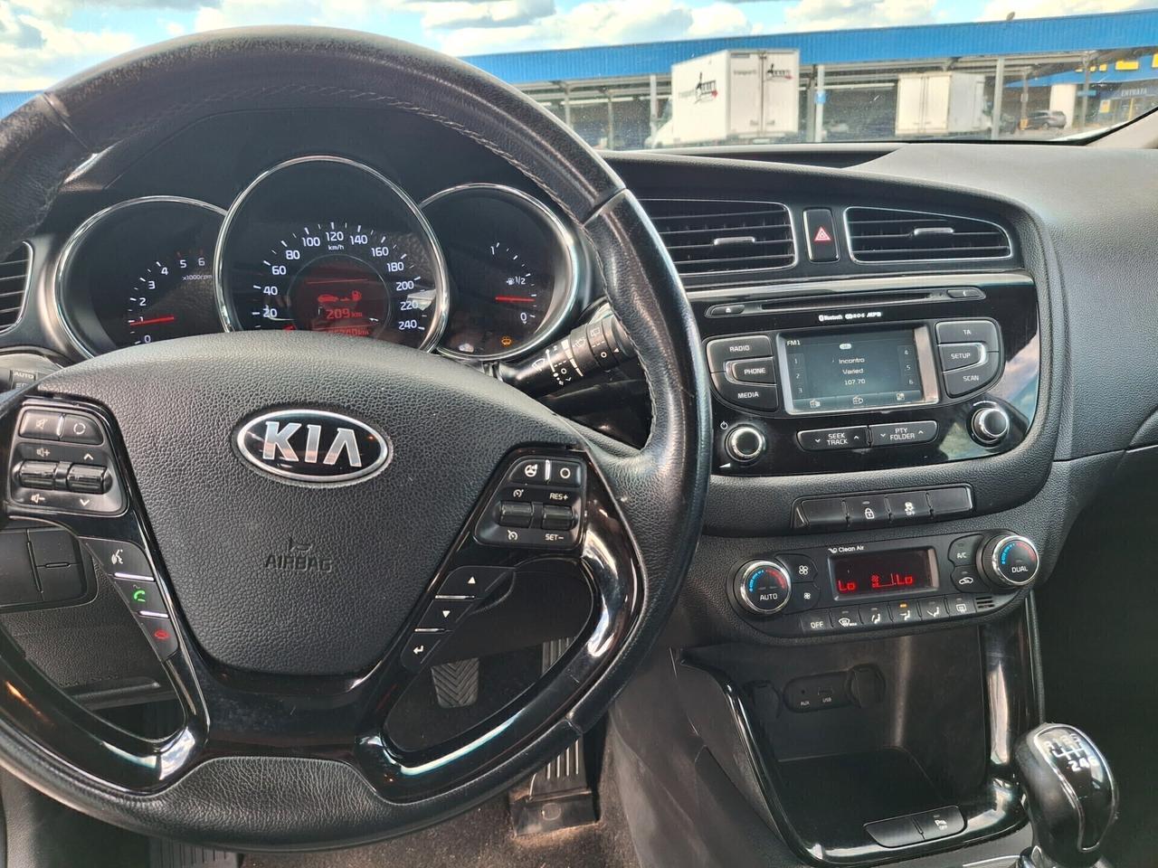 Kia Ceed cee'd 1.4 CRDi SW.-TELECAMERA-LUCI LED-