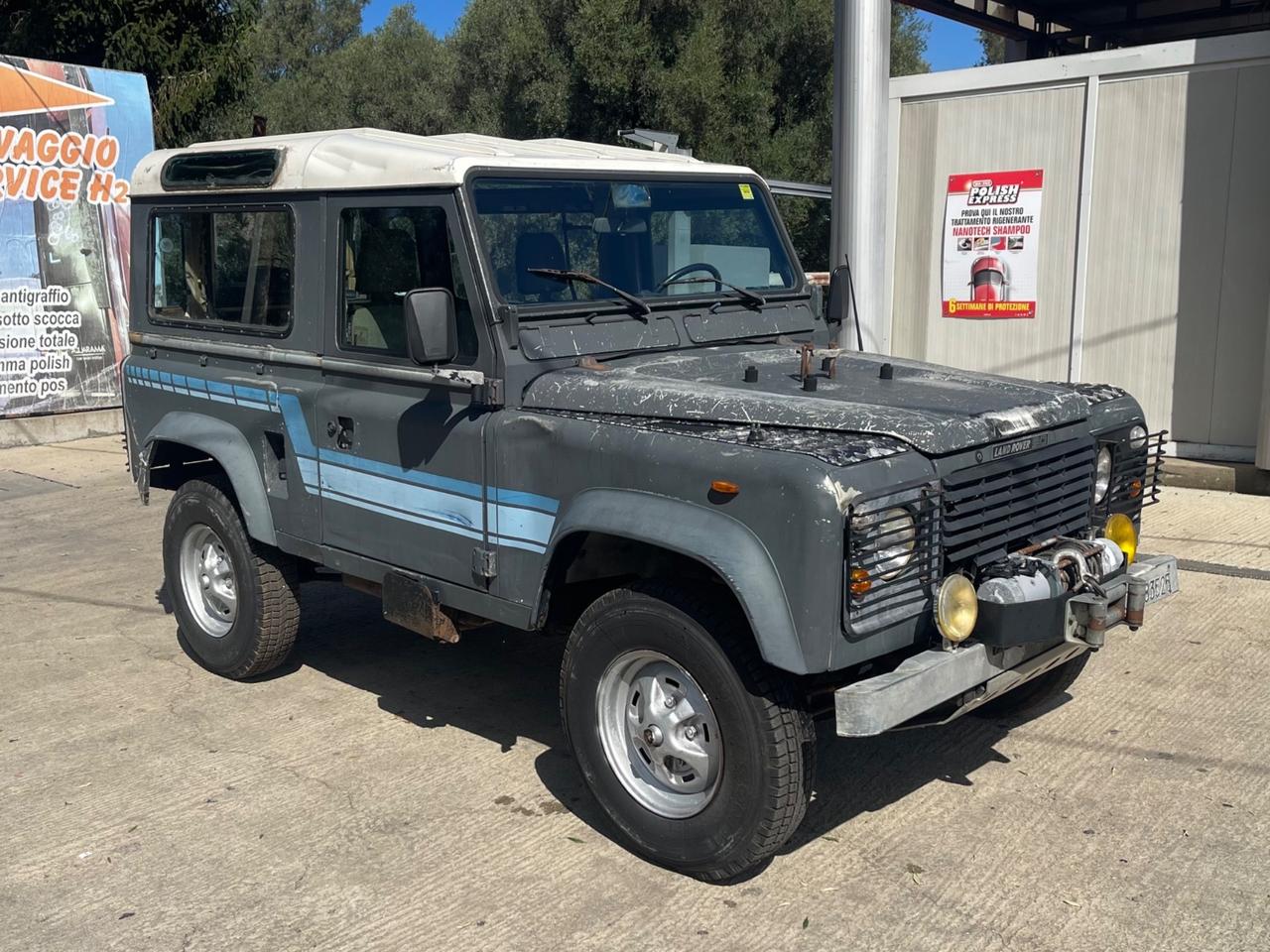 Land Rover Defender 90 diesel Hard-top