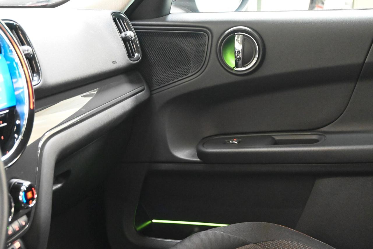 MINI Mini Countrym.(F60) Mini 2.0 Cooper D Clas...