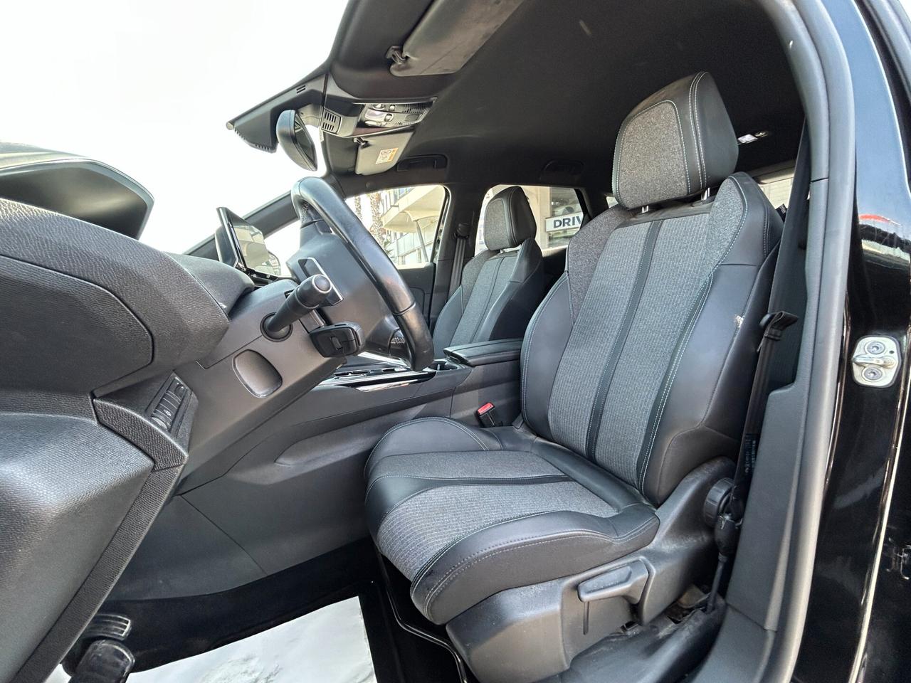 Peugeot 3008 1.5 bluehdi EAT 8 Active Pack