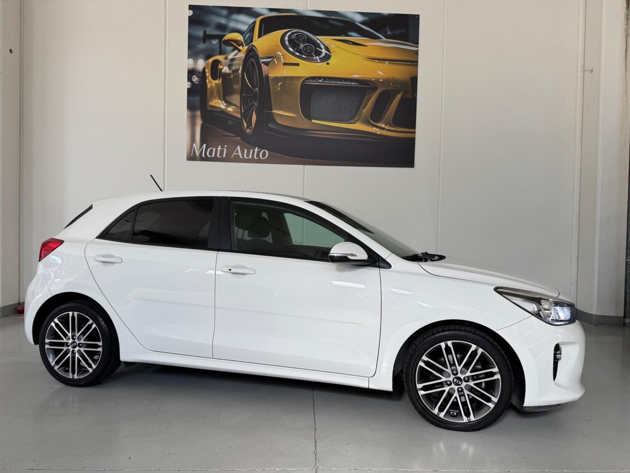 Kia Rio 1.4 CRDi 5p. Cool Tekno Pack 90cv Ok Neopatentati