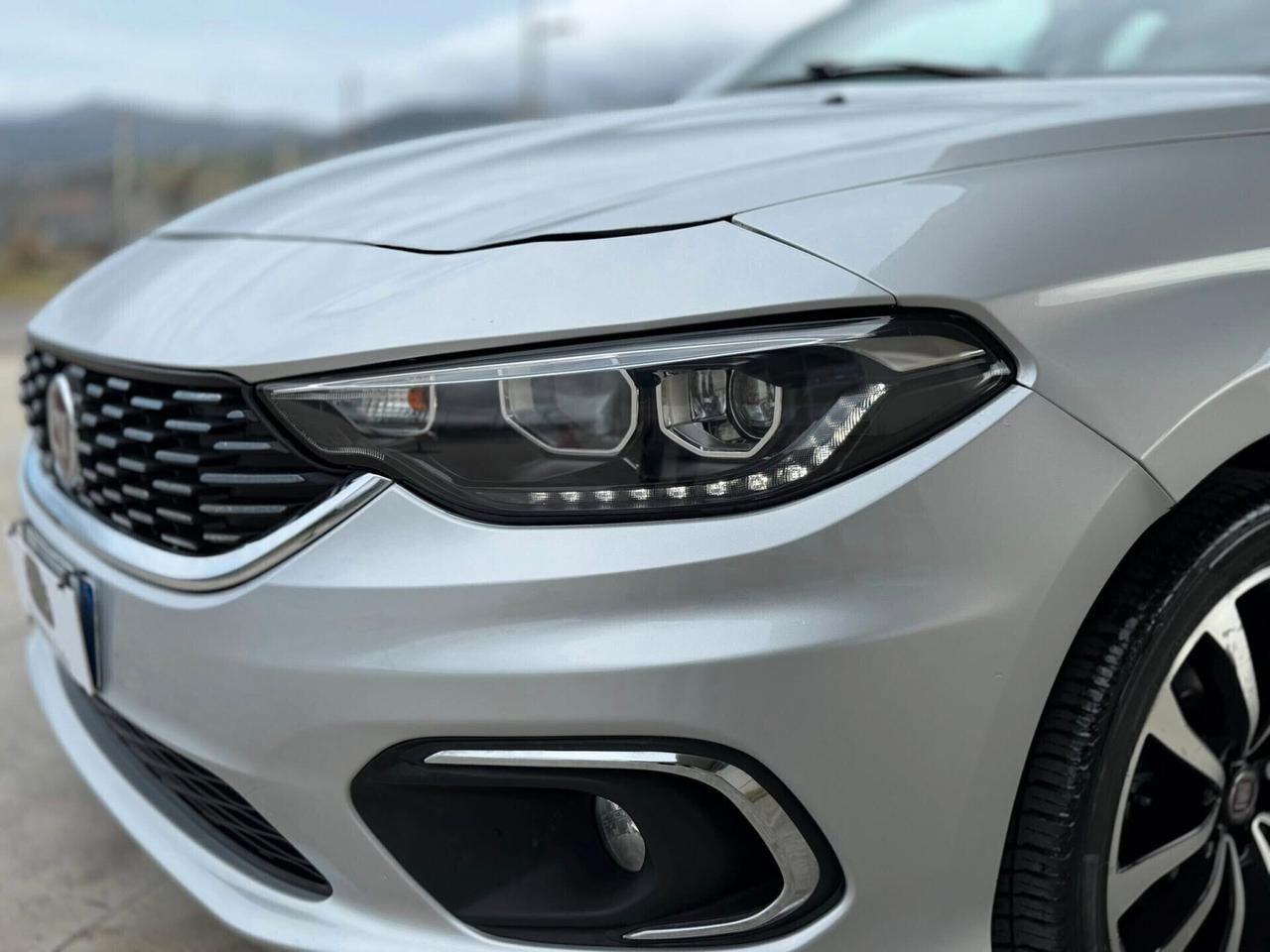 Fiat Tipo 1.6 Mjt S&S SW Lounge S-Design