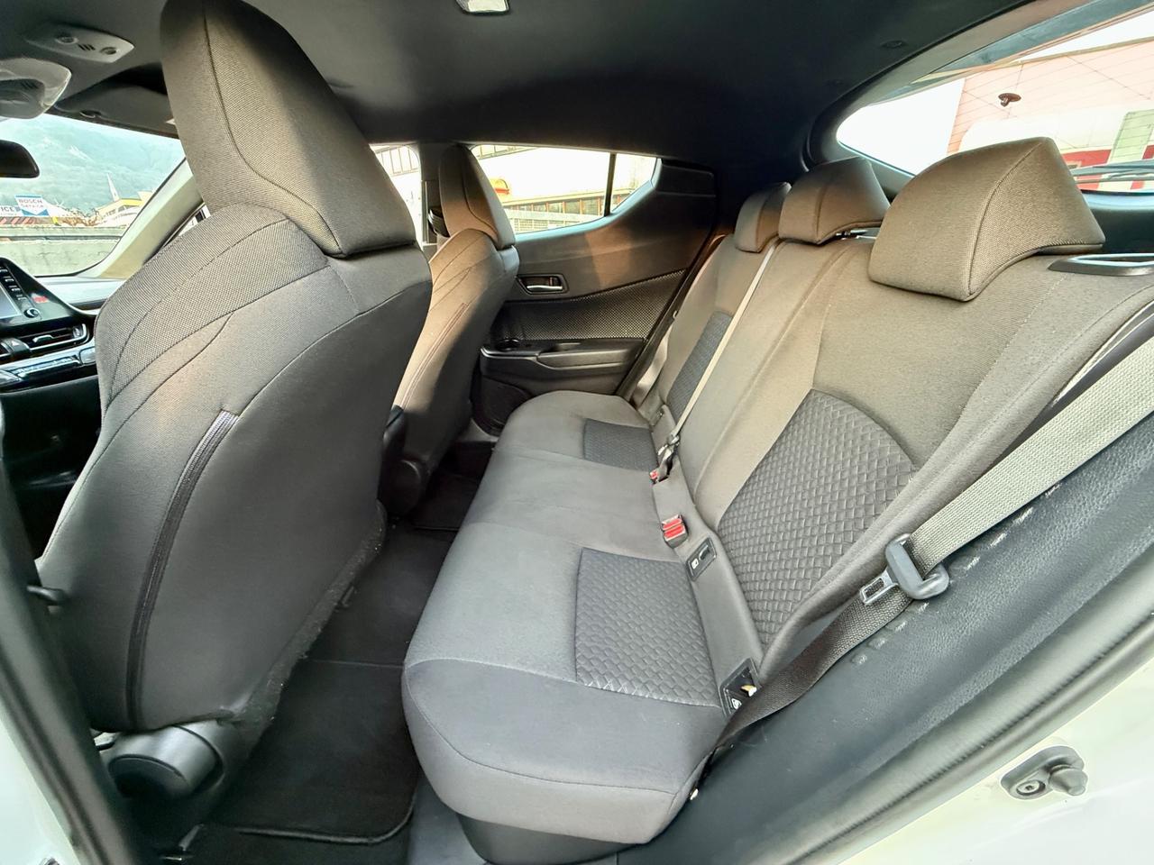 Toyota C-HR 1.8 Hybrid E-CVT 2023 **76.000Km**