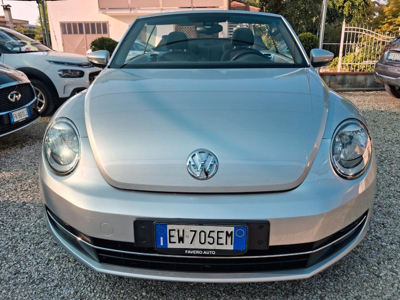 Volkswagen Maggiolino Cabrio 1.6 tdi CABRIO Design 105cv