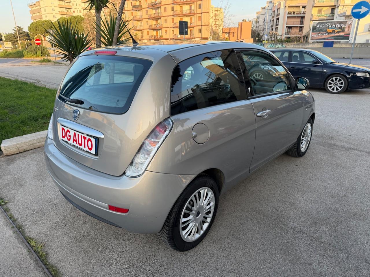 Lancia Ypsilon Cambio Automatico 1.3 mjt 75 cv 2010