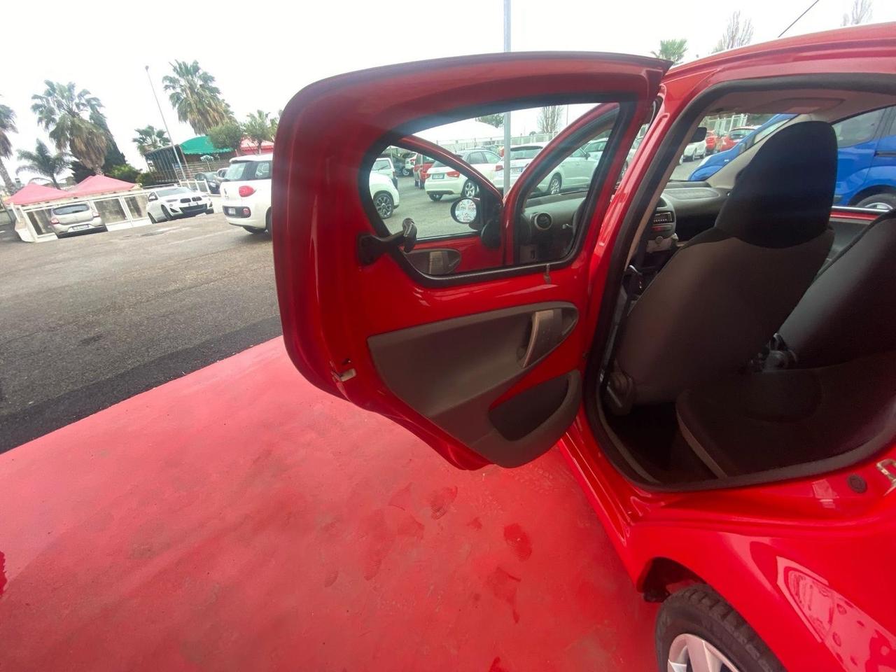 Toyota Aygo 1.0 12V VVT-i 5 porte Sol