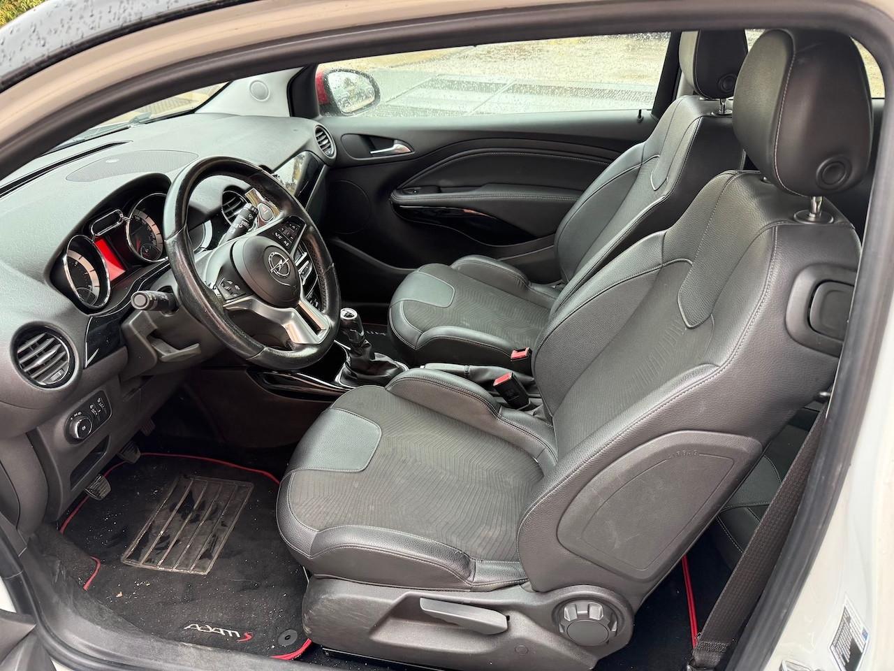 Opel Adam 1.4 GPL funzionate, con problemi di elettronica.