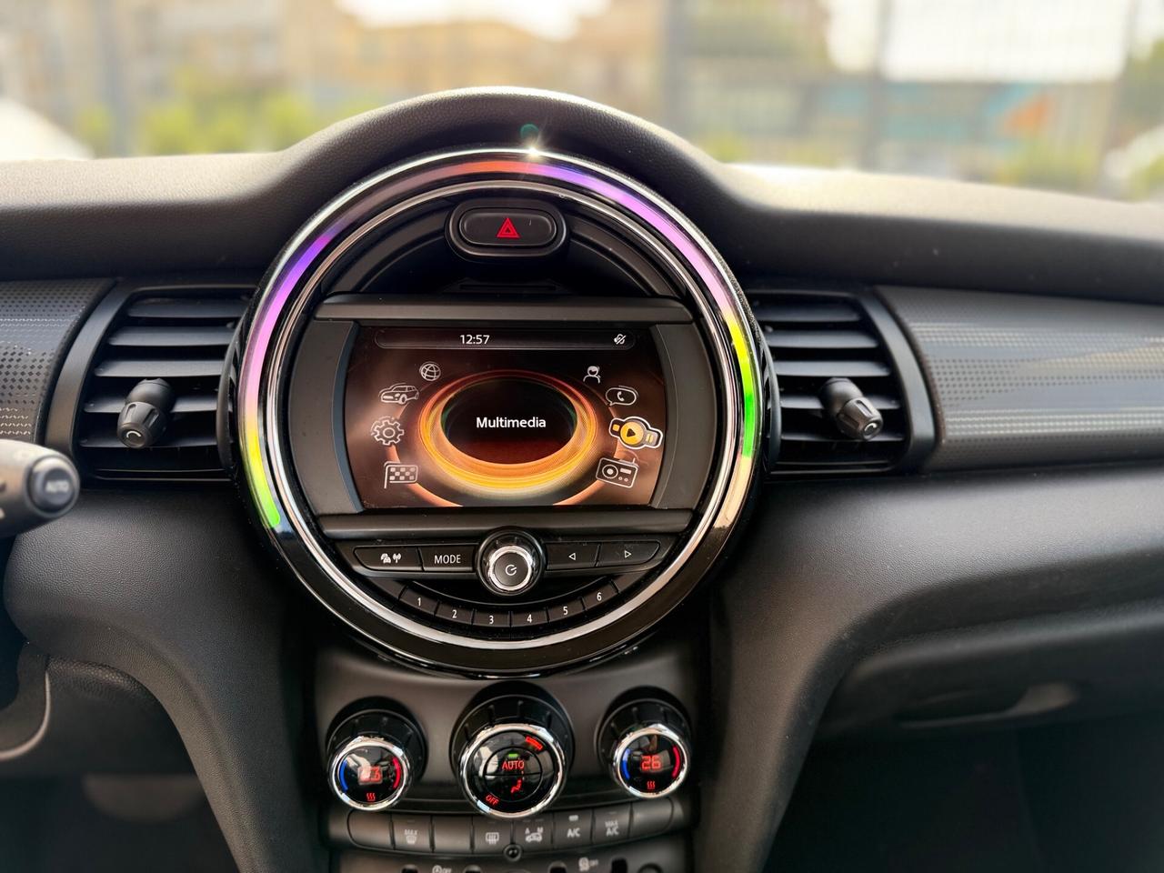 Mini 1.5 Cooper D 5 porte CAMBIO AUTOMATICO