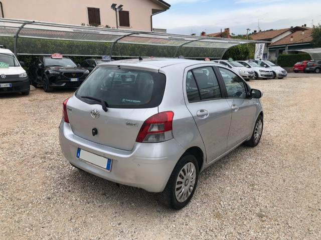 TOYOTA Yaris 1.3 5 porte Sol OK NEOPATENTATI