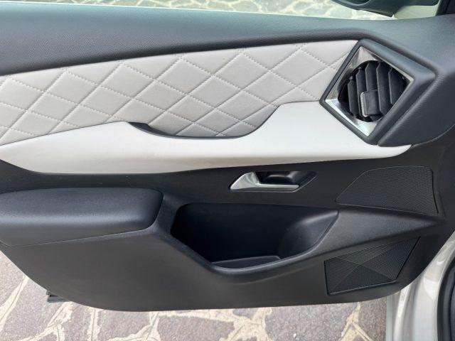 DS AUTOMOBILES DS 3 Crossback E-Tense So Chic