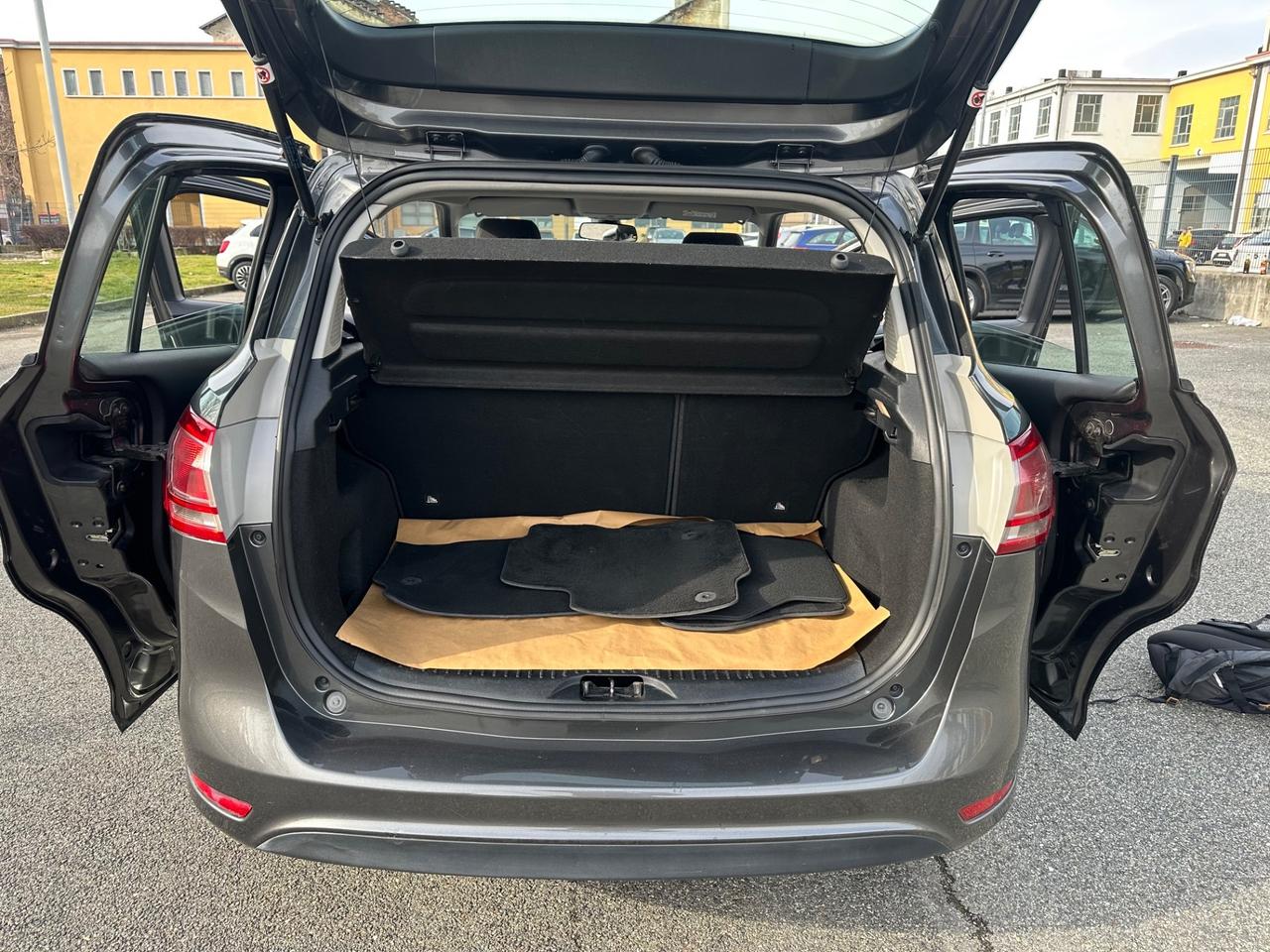 Ford B-Max 1.4 90 CV GPL della casa euro 6 pochi km