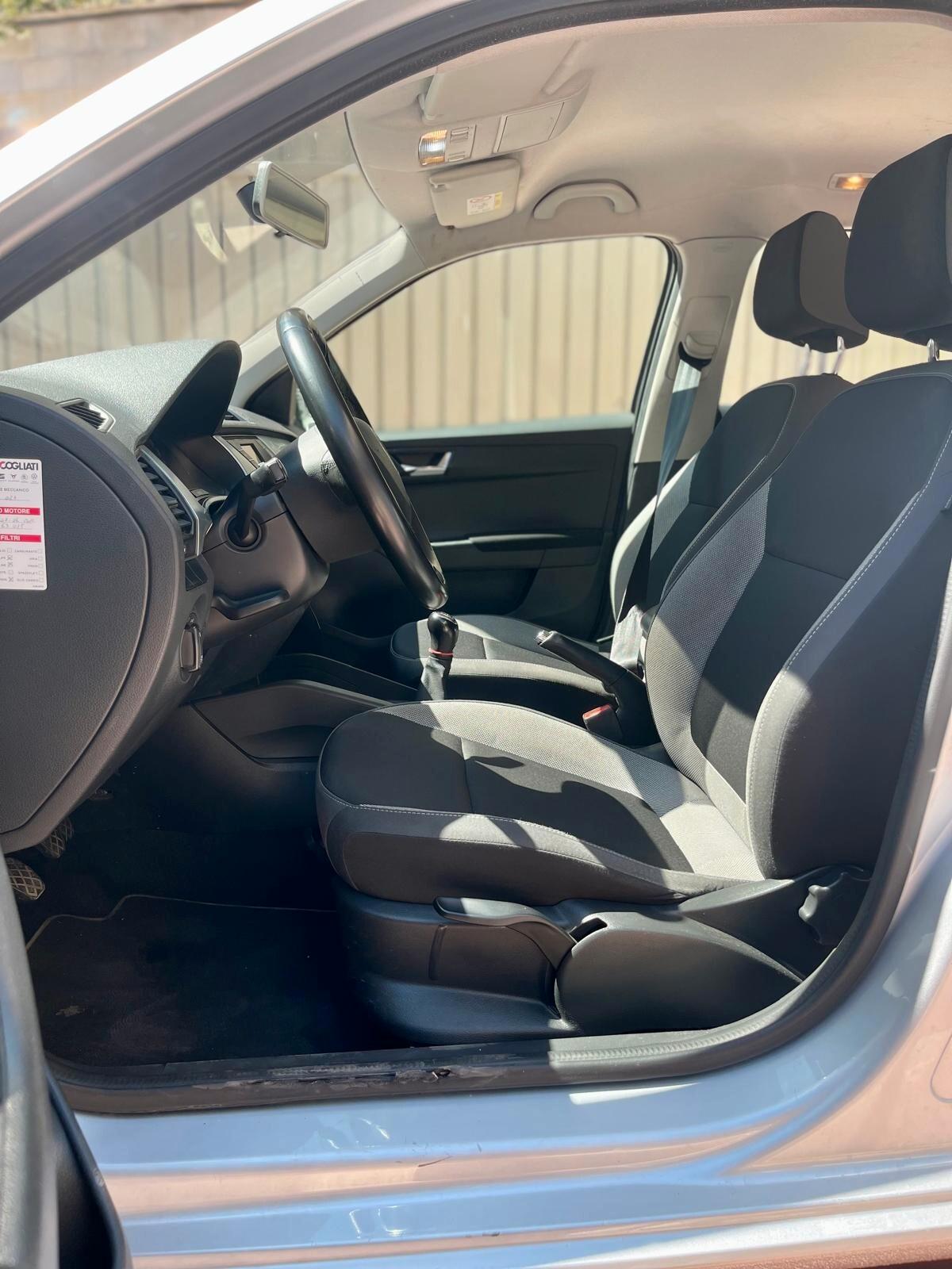 Skoda Fabia 1.0 TSI Color Argento