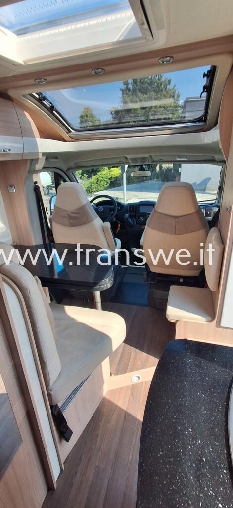 Bürstner Travel Van 590 letto matrimoniale posteriore