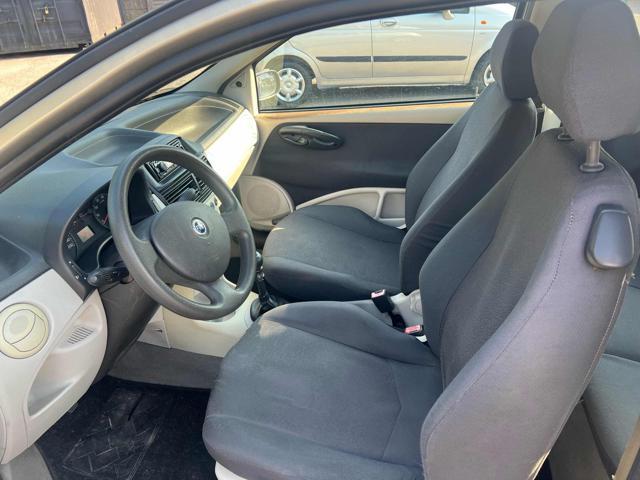 FIAT Punto 182,132km Bellissima 1.2 16V 3 porte Dynamic