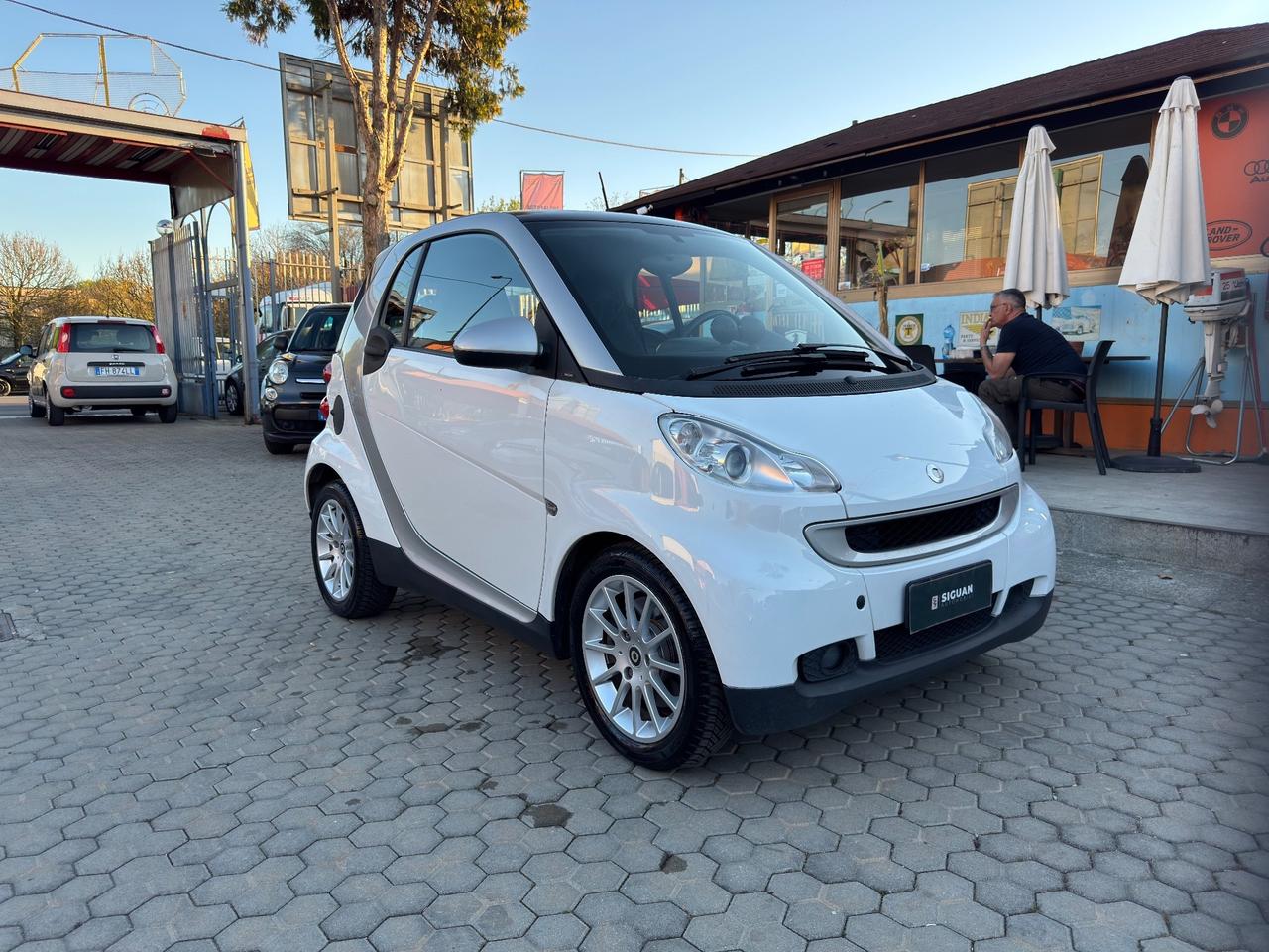Smart ForTwo 1000 52 kW ADATTA A NEOPATENTATI coupé passion