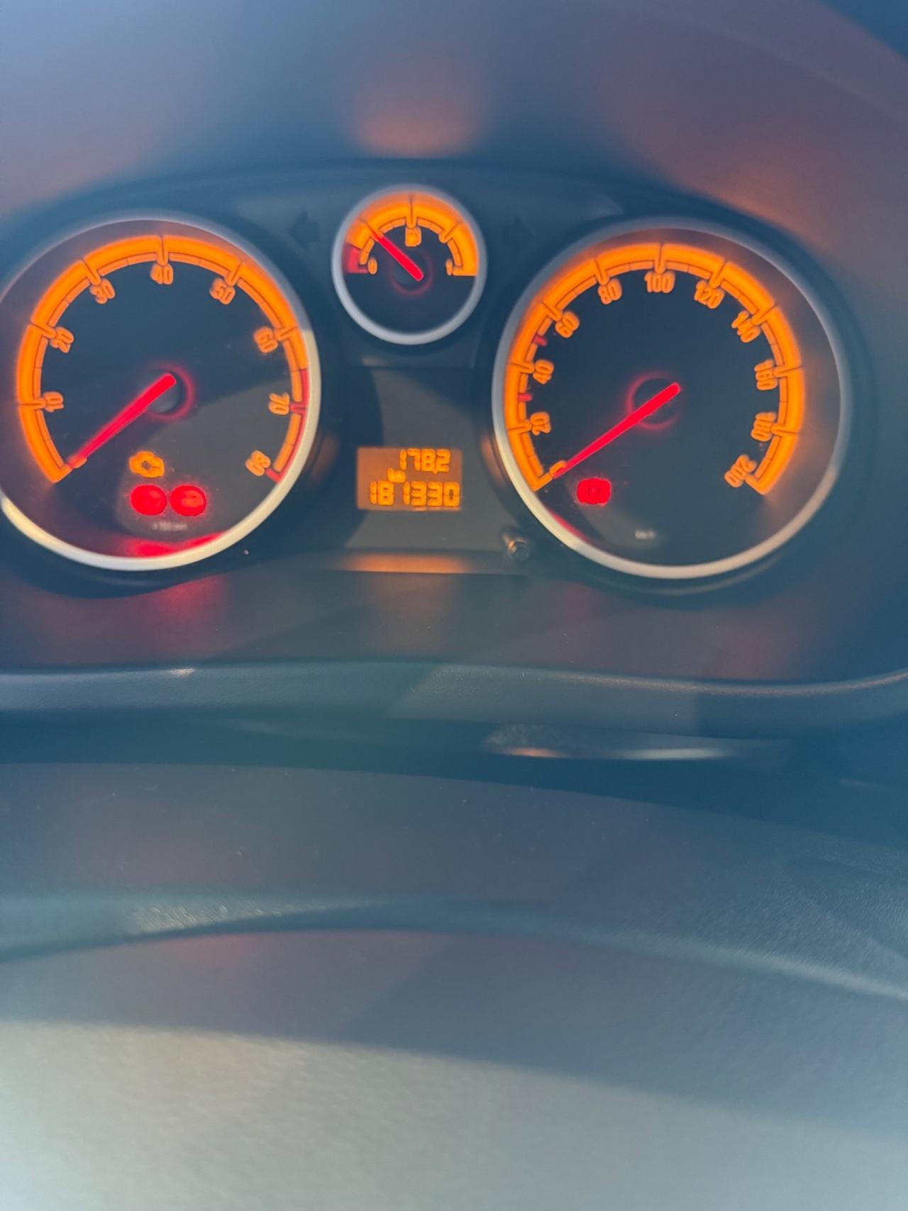 Opel Corsa 1.2 5 porte Cosmo