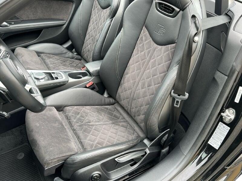 Audi TT TTS Roadster 2.0 TFSI 310 CV quattro S tronic