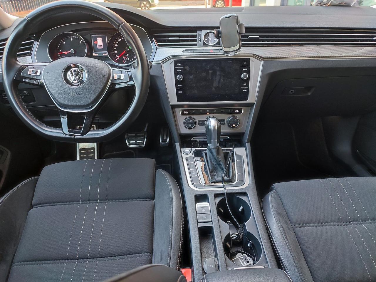 Volkswagen Passat Alltrack Highline 2.0 TD #50480