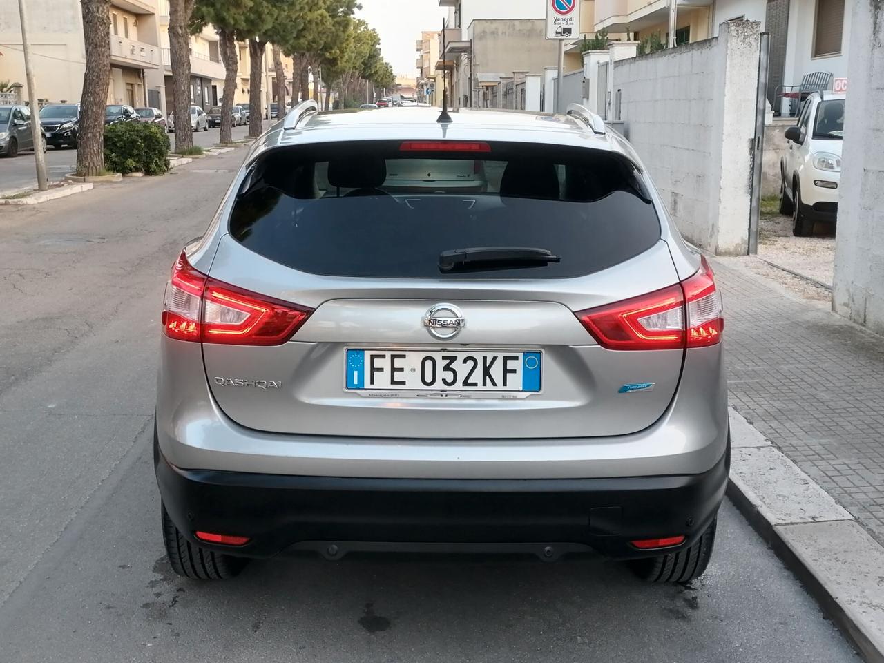 Nissan Qashqai 1.5 dCi NAVI CAMERE360 TETTO - 2016