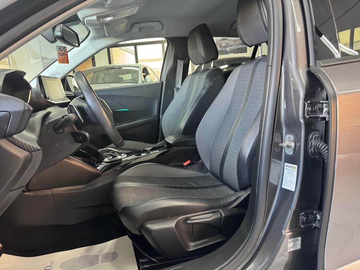PEUGEOT 2008 BlueHDi 130 S&S EAT8 Allure UNICO PROP/ CARPLAY