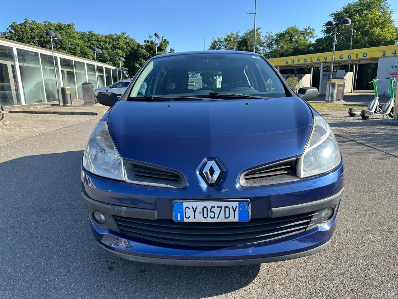 Renault Clio 1.2 16V 5 porte Confort