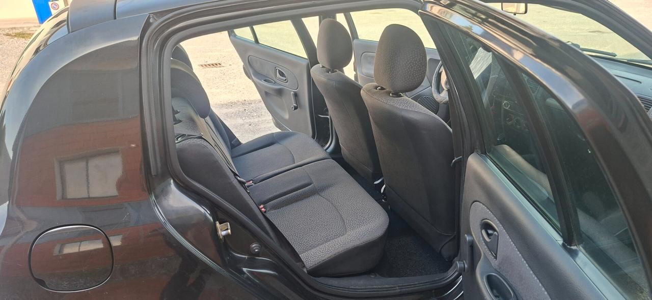 CLIO 1.2 5 PORTE FULL X NEOPATENTATI
