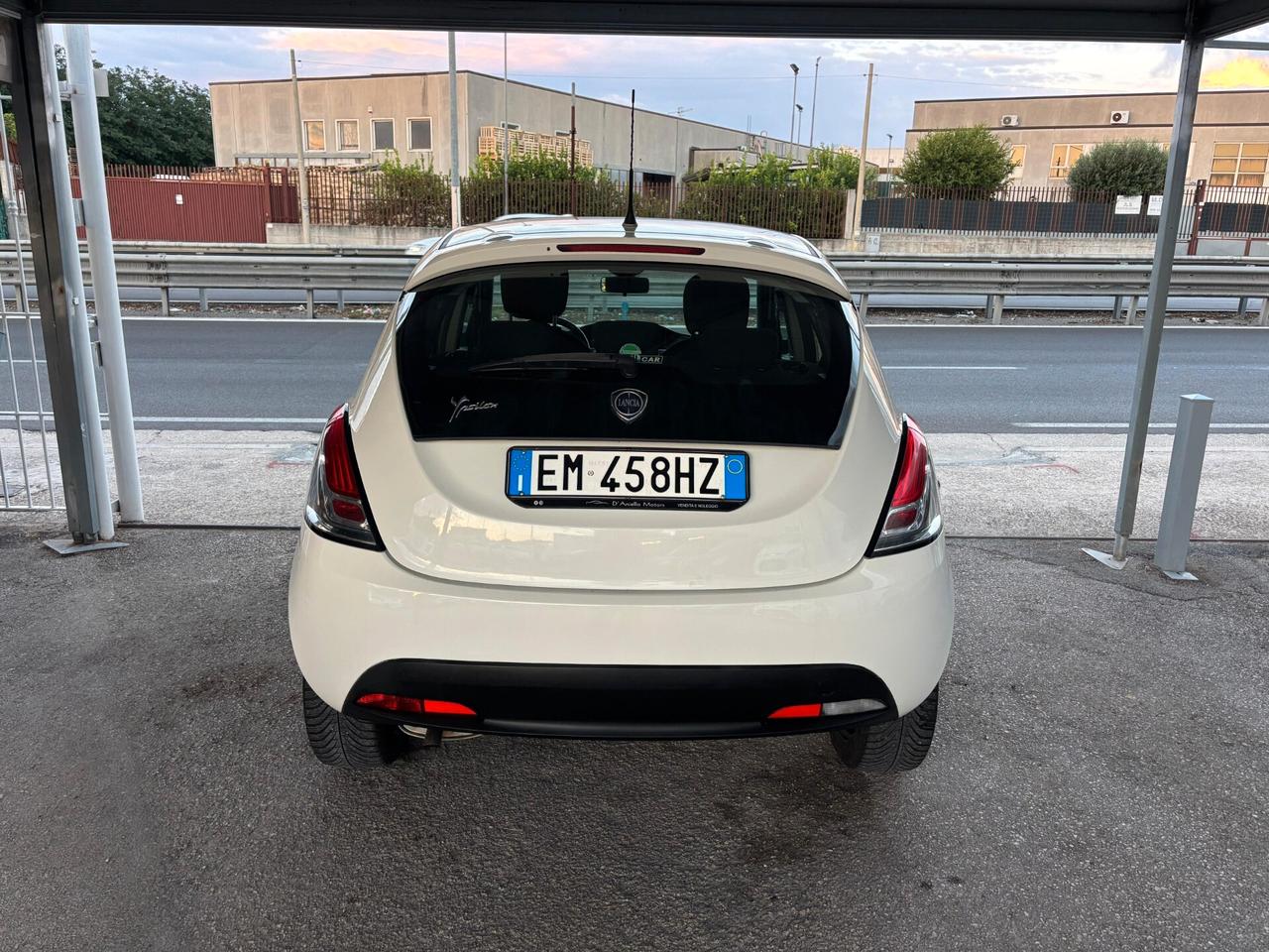 Lancia Ypsilon 1.2 69 CV 5 porte GPL Ecochic Gold