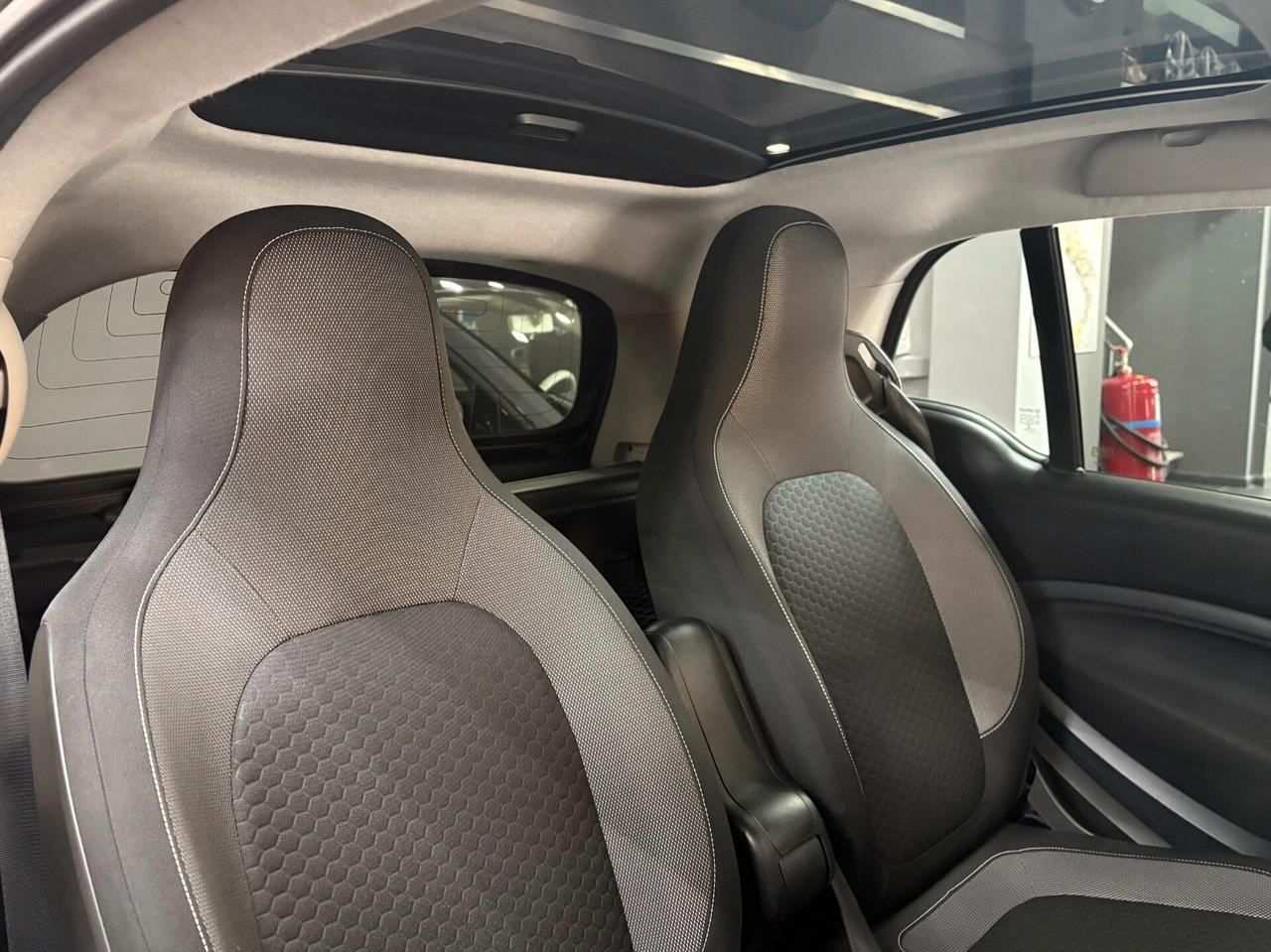 smart forTwo EQ Pulse 22kW ITALIANA FULL