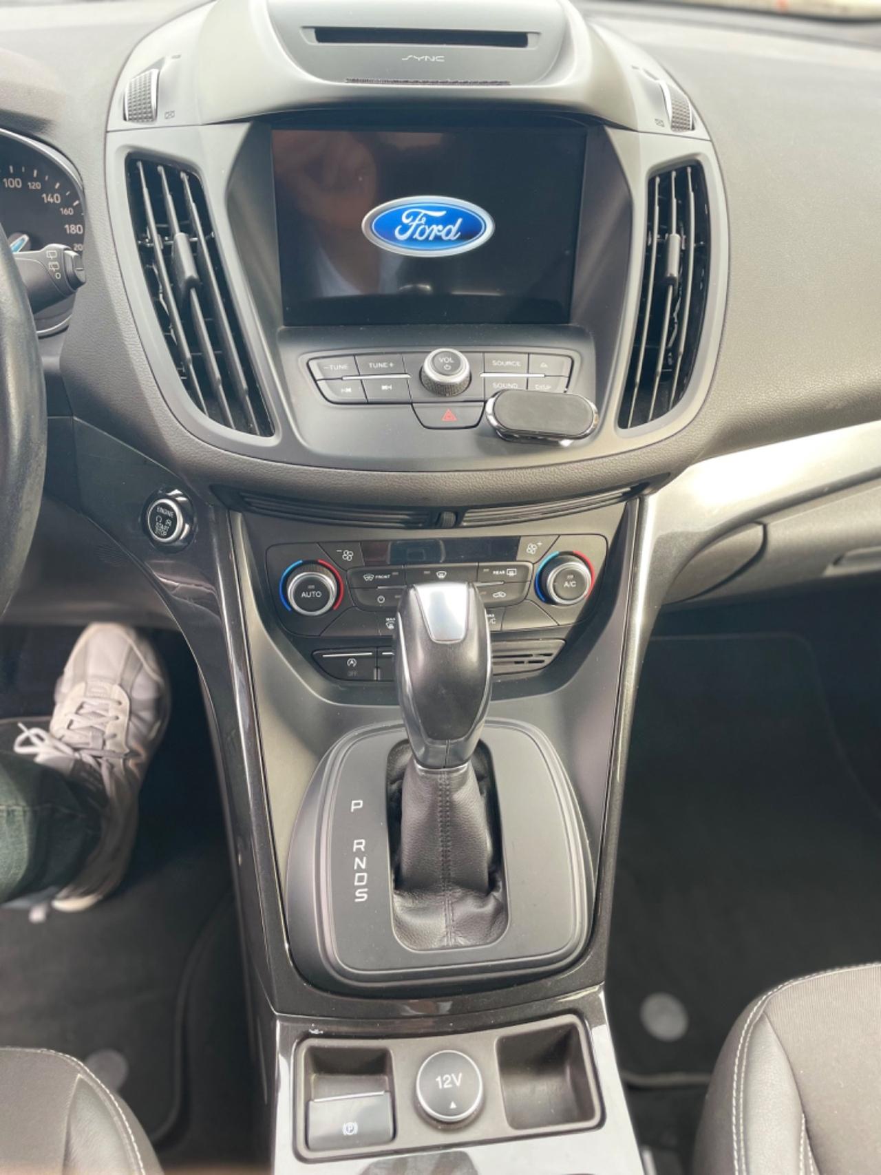 Ford Kuga 2.0 TDCI 150 CV S&S 4WD Powershift Vignale