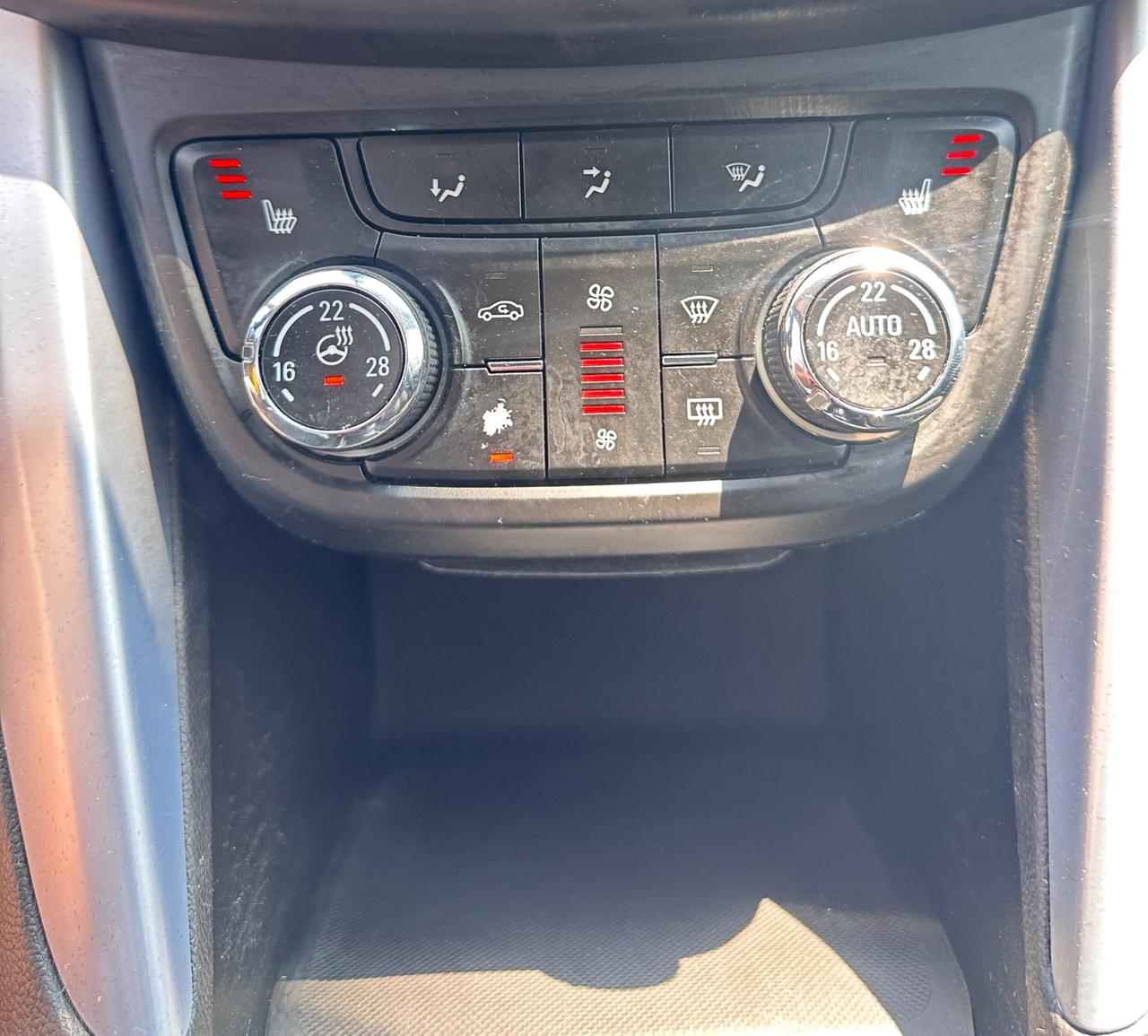 Opel Zafira Tourer 1.6 CDTi Cosmo-2015
