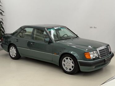 Mercedes-Benz W124 – 500E VERDE MALACHITE METALLICO