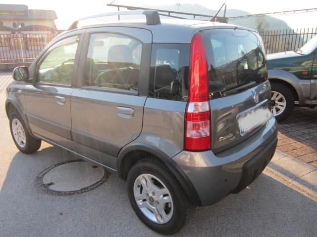 Fiat Panda 1.3 MJT 16V DPF 4x4 Climbing