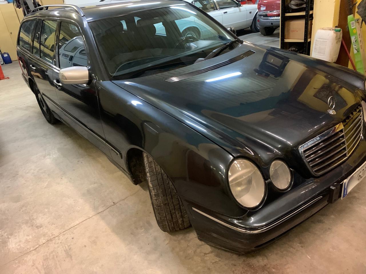 Mercedes-benz E 270 e 270