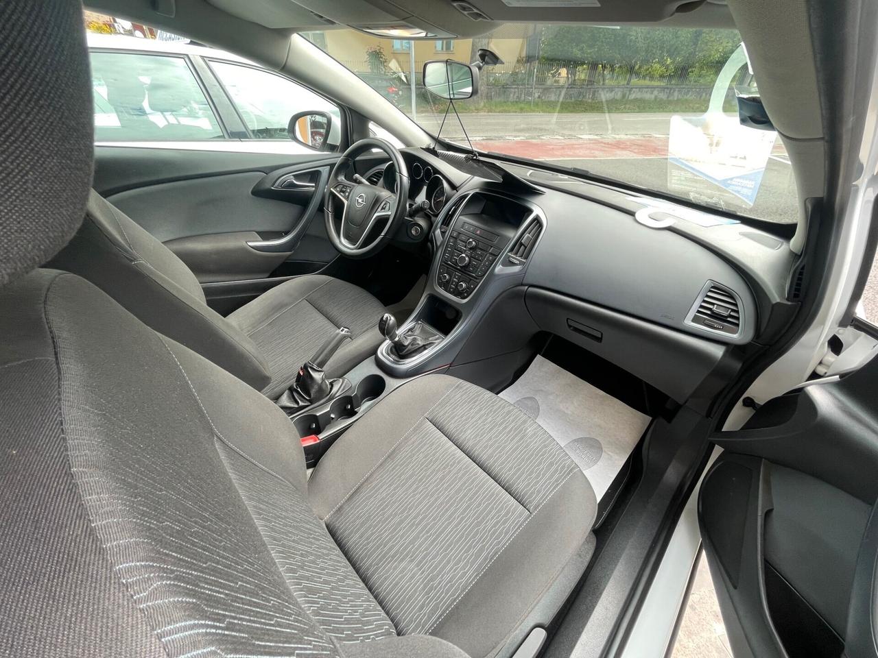 Opel Astra GTC 1.7 CDTI 110CV S&S 3 porte Cosmo