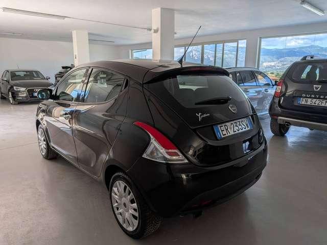 Lancia Ypsilon Ypsilon III 2011 1.2 8v Gold 69cv